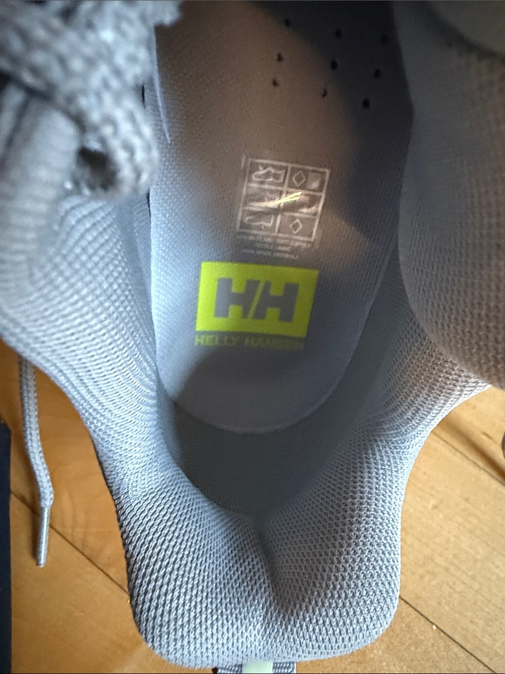 Helly Hansen Womens Lumineer Viz-Lite Commuter Hi-Vis Sneakers - Picture 4 of 9